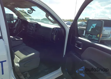 2015 Chevrolet Silverado 2500Hd Wt из США, поврежденный, VIN 1GB2CUEGXFZ511799